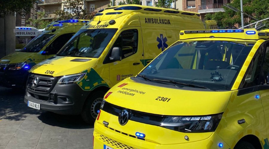 Noves ambulàncies de la Regió Sanitària de Lleida. (foto: Departament de Salut)