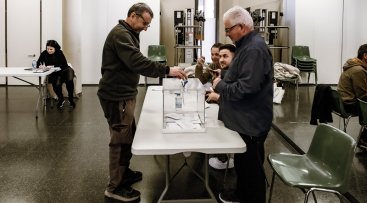 Votacions a Juneda. (foto: Xavi Minguella)