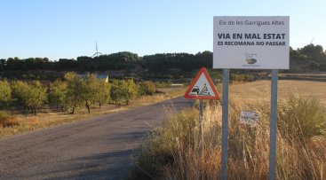 Fa uns mesos es va advertir amb senyals del mal estat de la via. (foto: X.F.)