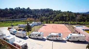 La pista és al costat de les piscines i de l’àrea d’autocaravanes.(foto: A.G.)