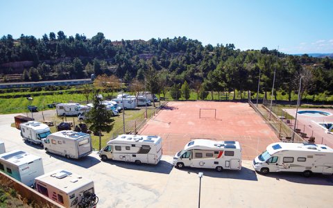 La pista és al costat de les piscines i de l’àrea d’autocaravanes.(foto: A.G.)